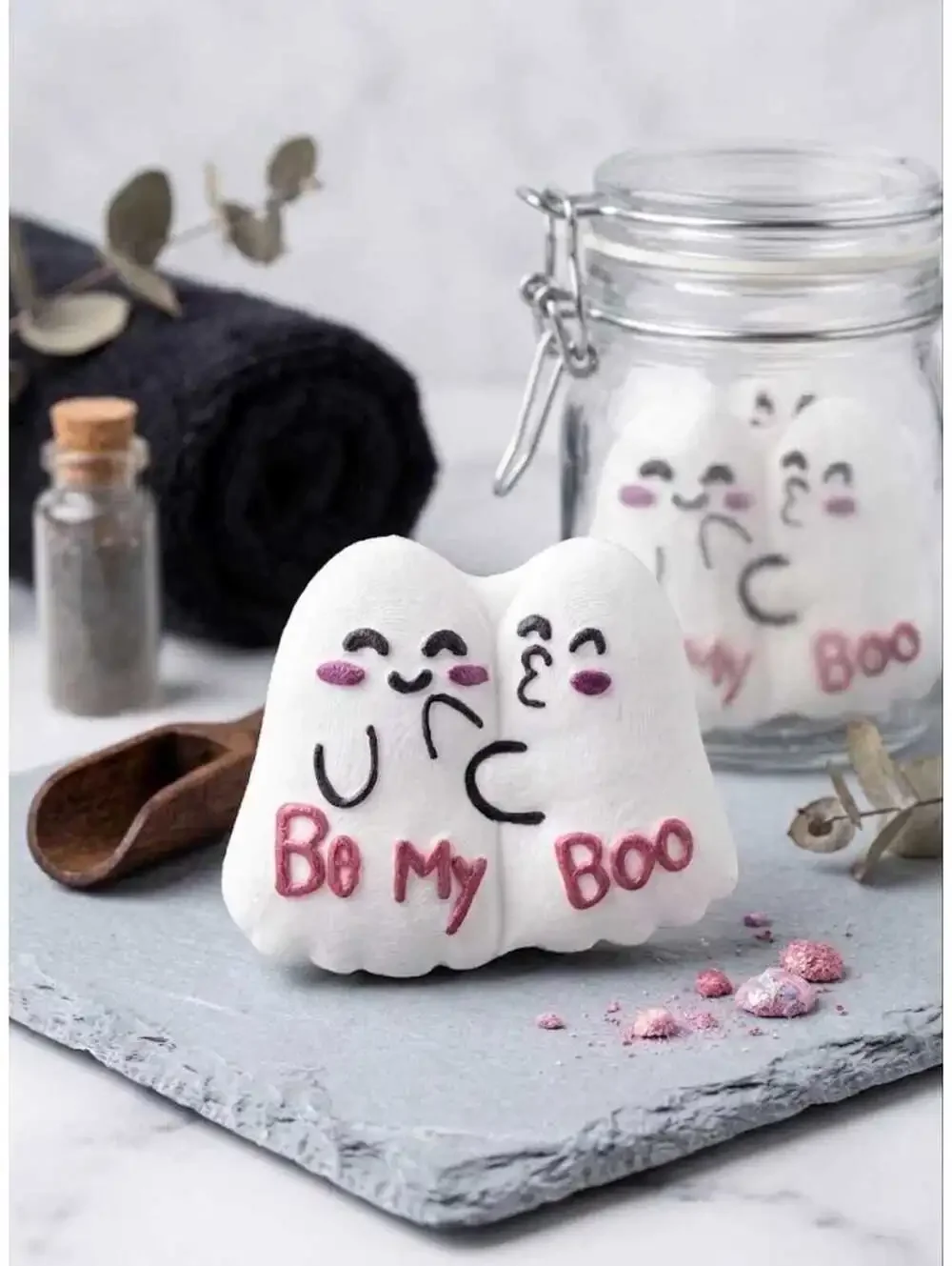 Be My Boo bath bomb, Valentine’s Day bath bomb, Valloween